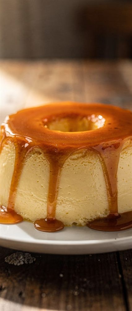 Pudim de leite condensado com calda de caramelo